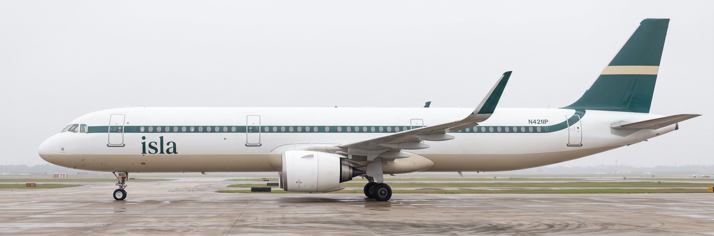 An Isla Airbus A321XLR on the ramp